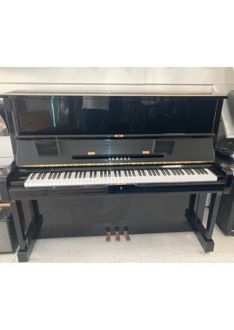 Yamaha U1